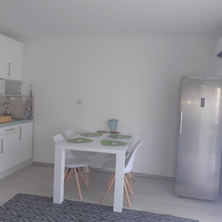 Liliom Apartman Apartment Heviz Luaran gambar